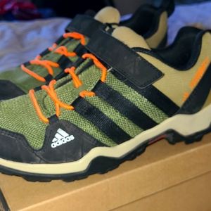 Adidas Terrex AX2R